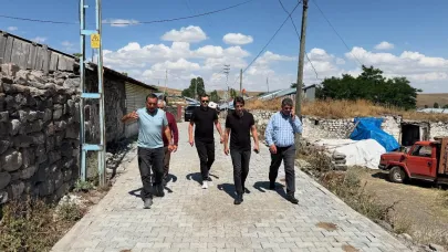 Sarıkamış’ta köy içi yolları yapılıyor