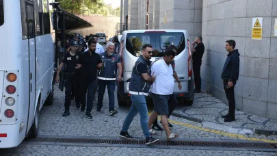 2 kardeşten birinin ölüp diğerinin ağır yaralandığı kavgayla ilgili 5 zanlı tutuklandı