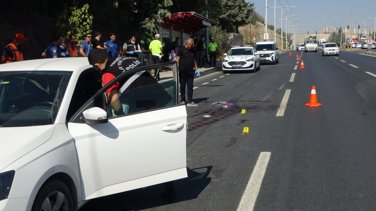 Otomobilin çarptığı yaya kurtarılamadı