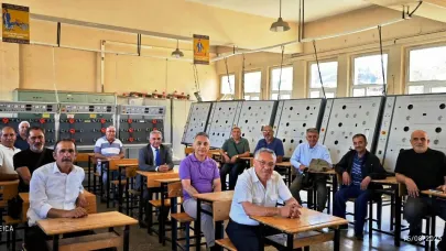40 Yıl Sonra Aynı Sıralara Oturdular