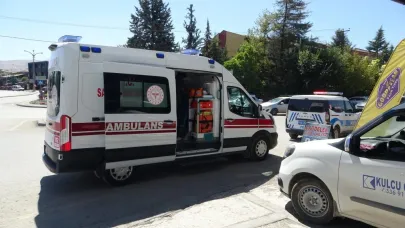 Kadın, tartıştığı eşini bıçakla yaraladı