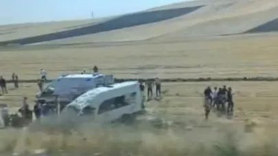 Minibüs şarampole yuvarlandı: 1’i ağır 10 kişi yaralan