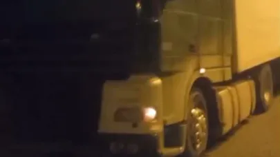 Tır sürücüsünün soğukkanlılığı faciayı önledi