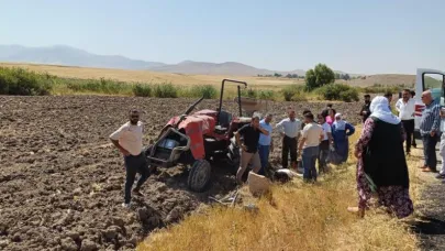 Traktörün altında kalan genç hayatını kaybetti