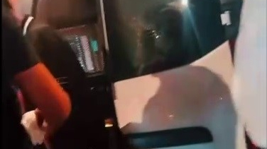 Annesini rahatsız eden ev sahibini bıçakladı