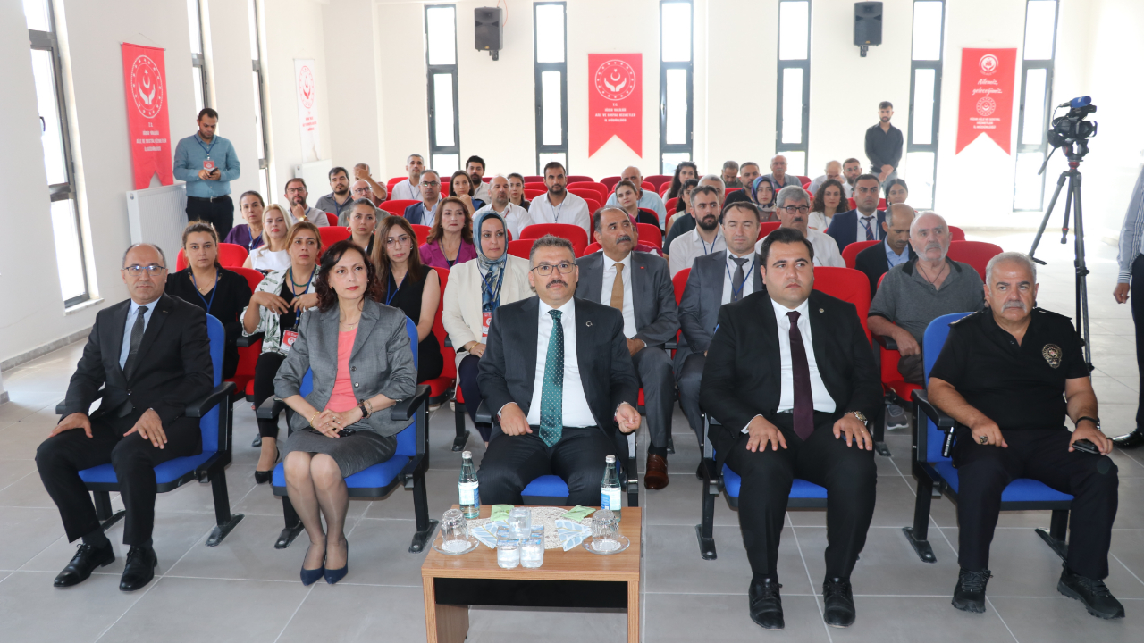Iğdır'da "Yaşlılık Çalıştayı" düzenlendi