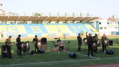 Ağrı’da 30 Ağustos etkinliklerine bando konseri renk kattı