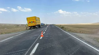 Akyaka’da maddi hasarlı trafik kazası