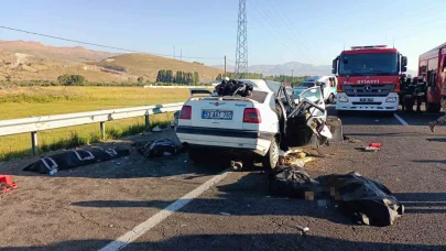 Erzurum’da iki araç kafa kafaya çarpıştı: 4 ölü