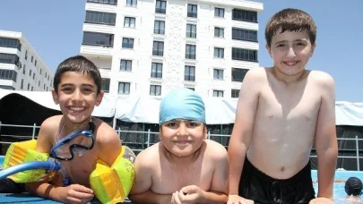 Gençlerin tatil adresi Yakutiye portatif yüzme havuzu