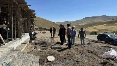 Susuz Kaymakamı hem köyleri tanıyor, hem sorunları çözüyor