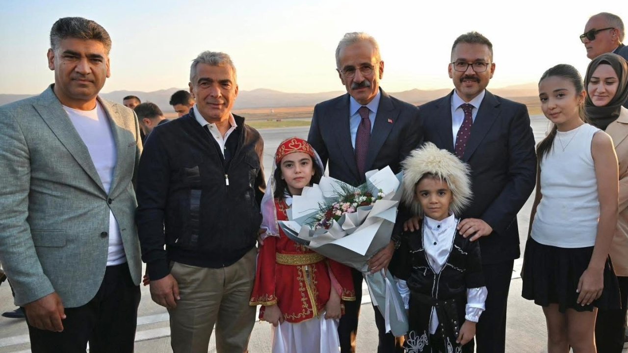 Ulaştırma ve Altyapı Bakanı Uraloğlu Iğdır’da