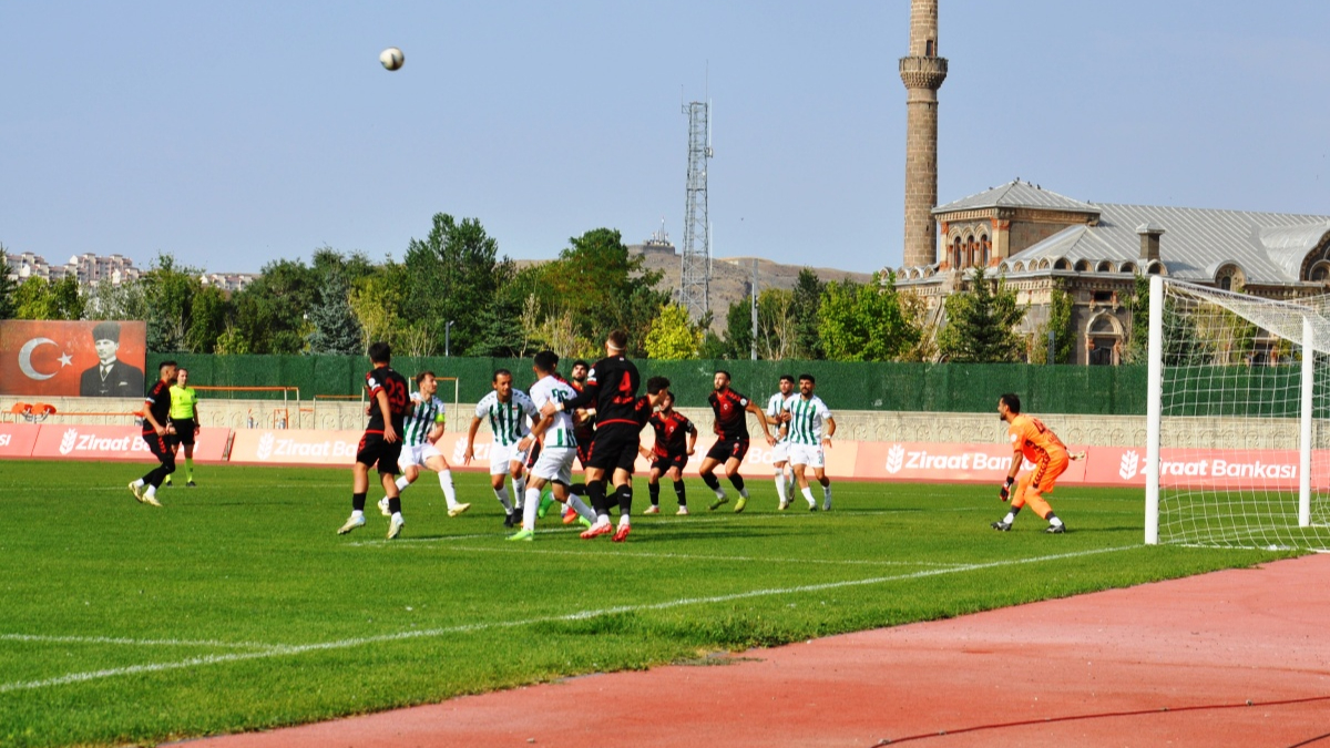 Kars 36 Spor: 0 - 24 Erzincanspor: 1