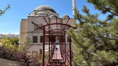 Yaşlı ve engelliler için geçit yapılıyor
