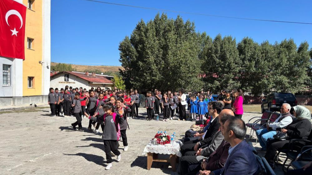 Susuz’da İlköğretim Haftası etkinliklerle kutlandı