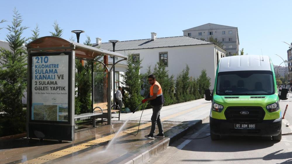 Mobil temizlik ve yıkama aracı hizmete başladı