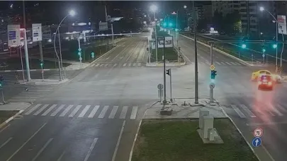 Ticari taksiyle otomobil çarpıştı, 2 kişi yaralandı