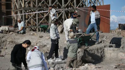 Ani'de Selçuklu dönemine ait kümbet kalıntısı bulundu