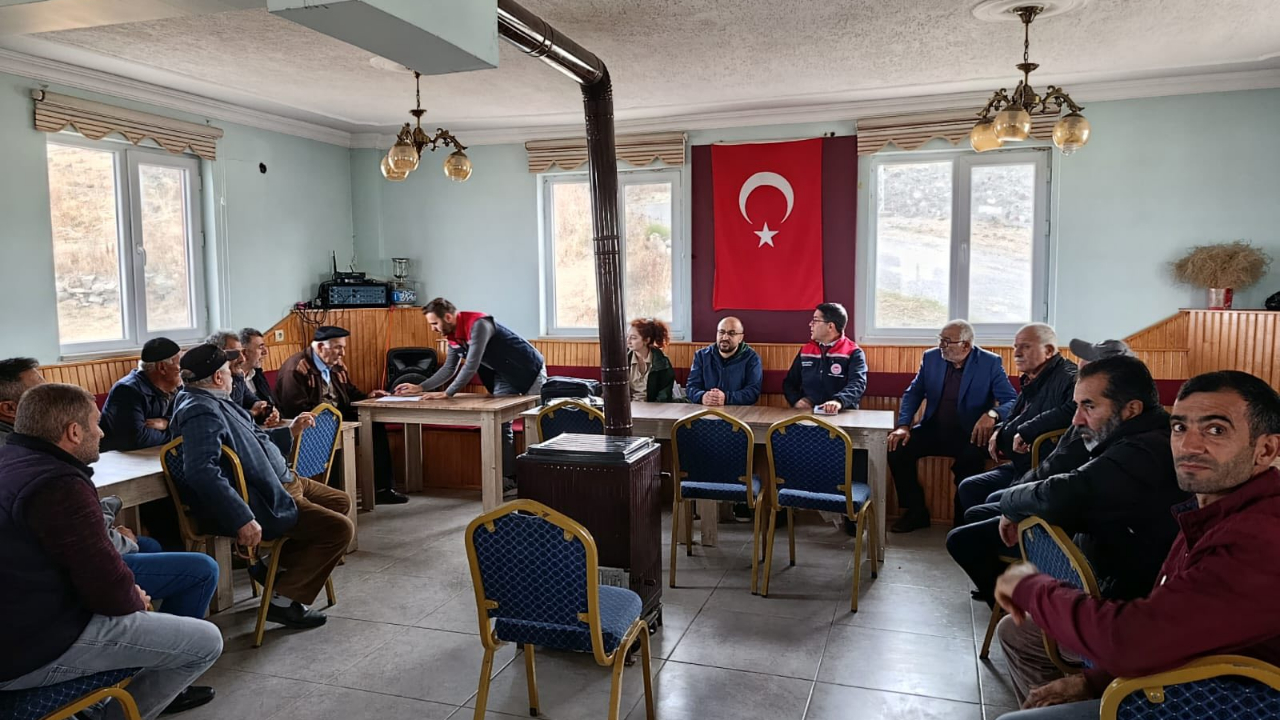 Çiftçilere şarbon hastalığı eğitimi düzenlendi