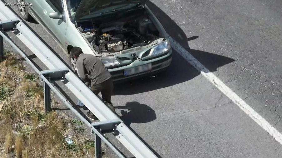 Ehliyetsiz sürücü drone marifetiyle yakalandı
