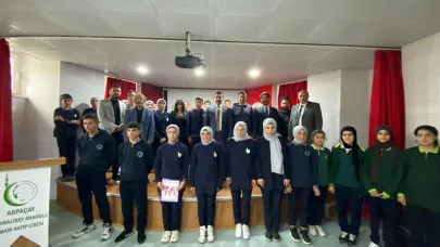 “Peygamberimiz ve Aile Ahlakı” programı düzenlendi
