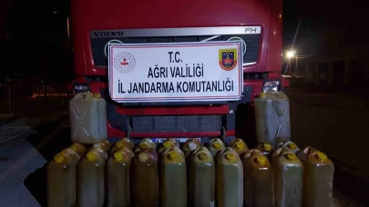 Ağrı’da yol kontrolünde kaçak akaryakıt ve sigara ele geçirildi