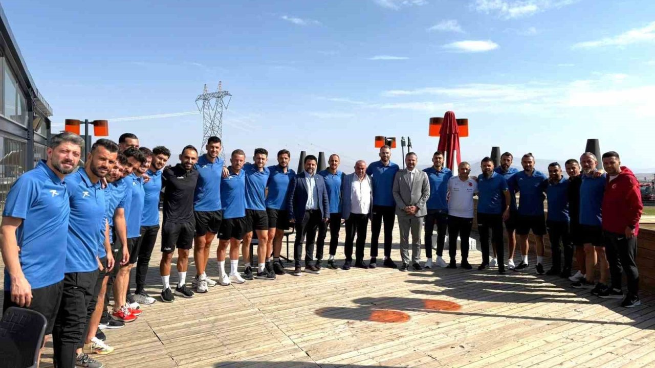 Antrenör kursları devam ediyor