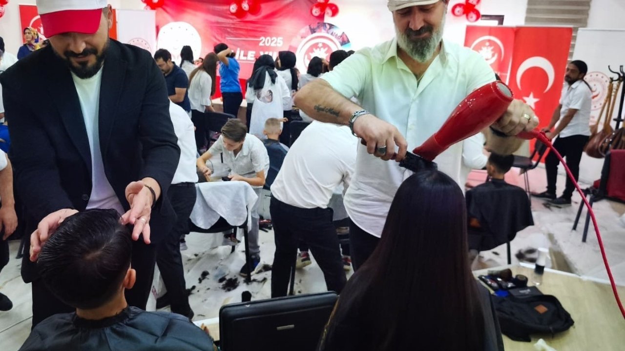 "Aynadaki gülen yüzüm" projesi Erzurum’da başladı