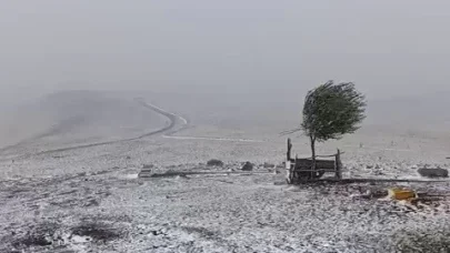 Erzurum’da Çakmak Dağı beyaza büründü