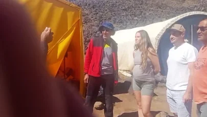 Hamile turist dağcı Ağrı Dağı’na tırmanışa geçti