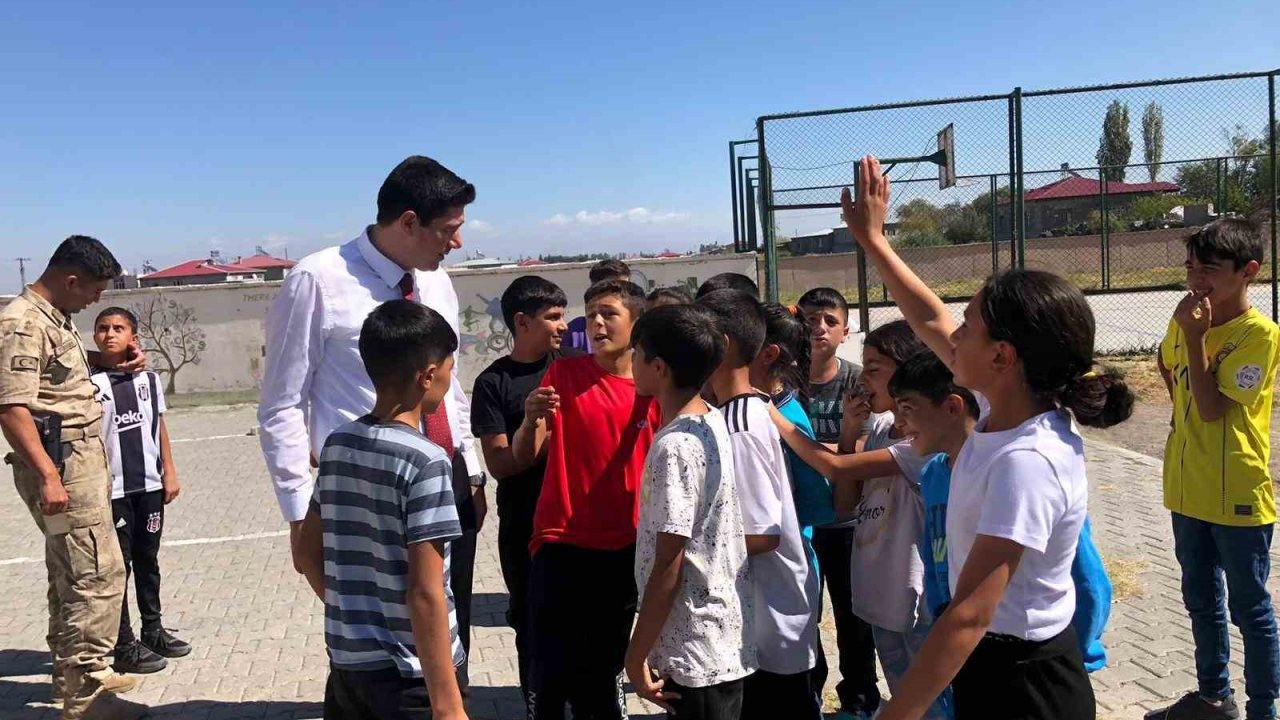 Kaymakam Erdoğan’dan Bulakbaşı Ortaokulu’na ziyaret