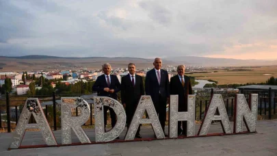 Kültür ve Turizm Bakanı Ersoy, tarihi Ardahan kalesinde inceleme yaptı