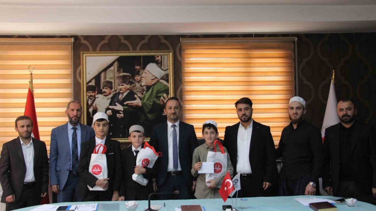 Kur’an-ı Kerim’i en güzel okumak için yarıştılar