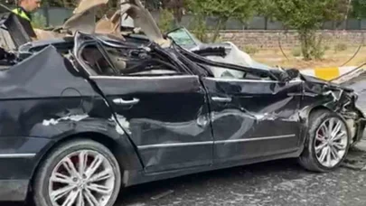 Patnos’ta koyun yüklü tır otomobile çarptı