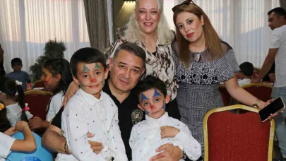 Uyum programına başlayan öğrencilere, polis evinde motivasyon programı