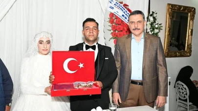 Vali Çiftçi, Gazi Samet Kulaç’ın düğün törenine katıldı