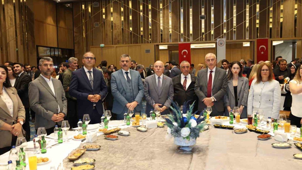 "Adalet toplumsal huzurun teminatıdır"