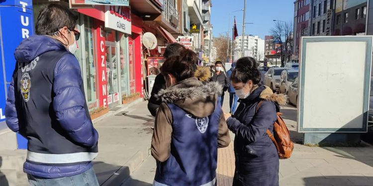 Kars’ta denetim ekiplerinden Covid-19 denetimleri