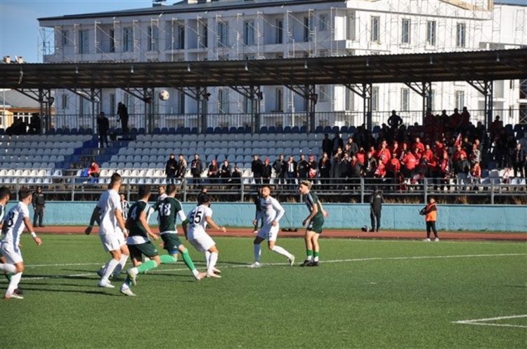 Kars 36 Spor - Doğubayazıt Futbol Spor maçı golsüz tamamlandı