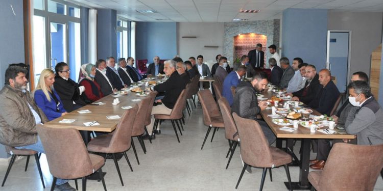 Adıgüzel: “Milliyetçi Hareket Partisini Kars’ta hak ettiği yere getireceğiz”