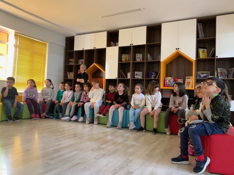 Çocuklar eğitimlerle afetler hakkında bilgileniyor
