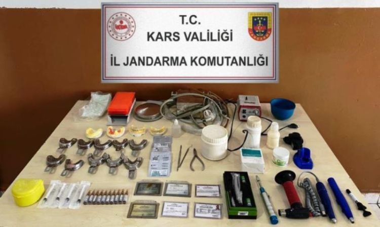 Kars’ta sahte diş doktoru yakalandı