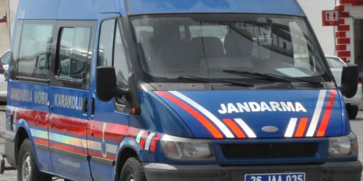 Kars'ta silahlı kavga 13 gözaltı