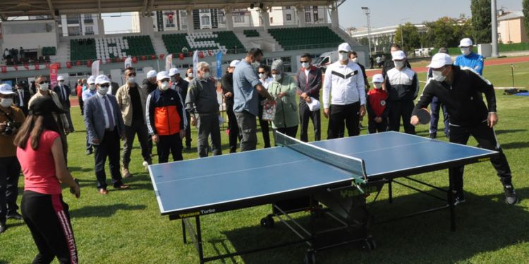 Kars’ta Avrupa Spor Haftası kutlanmaya başlandı