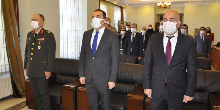 Başkonsolos Guliyev, “Azerbaycan zaferi ve hüznü birlikte yaşıyor”