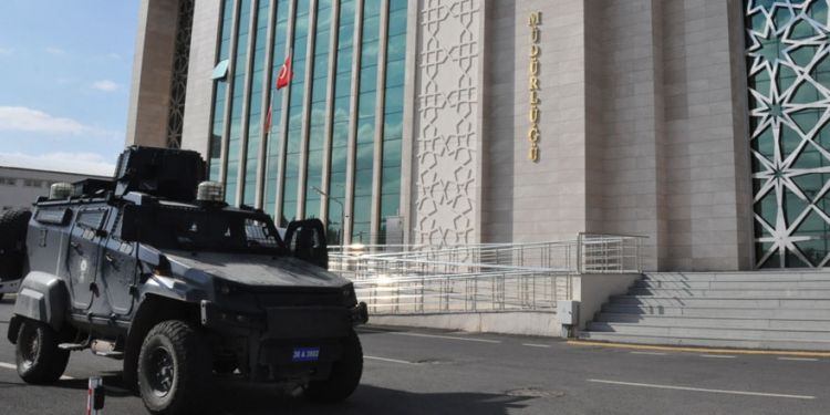 Kars’ta tefeci operasyonu: 3 gözaltı
