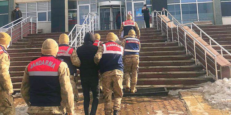 Jandarmanın dedektifleri organize suç örgütünü çökertti