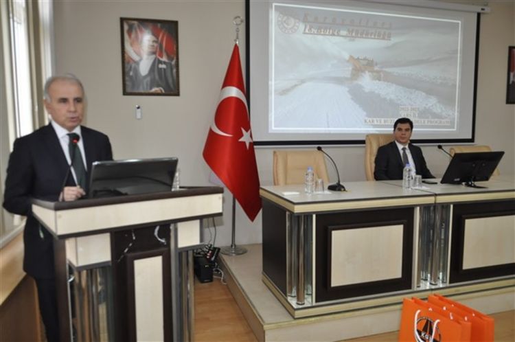 Kar ve buzla mücadele toplantısı yapıldı