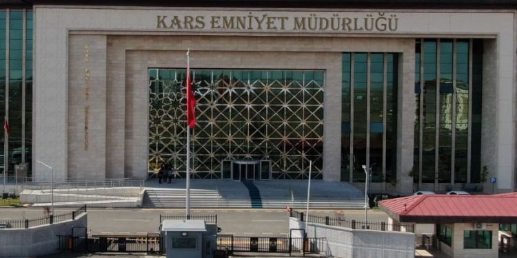 Çocuk hırsızlar yakalandı