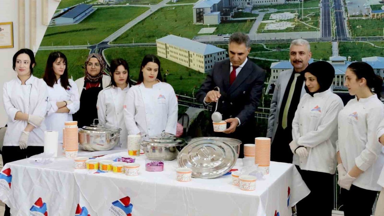 Ağrı’da öğrenciler yöresel lezzet &quot;Gırar&quot; çorbasını deneyimledi
